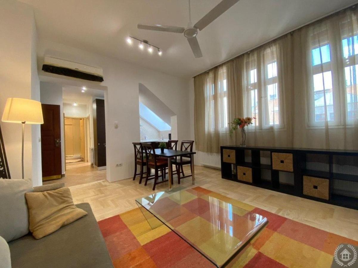 Appartement Downtown Gozsdu Vibe *